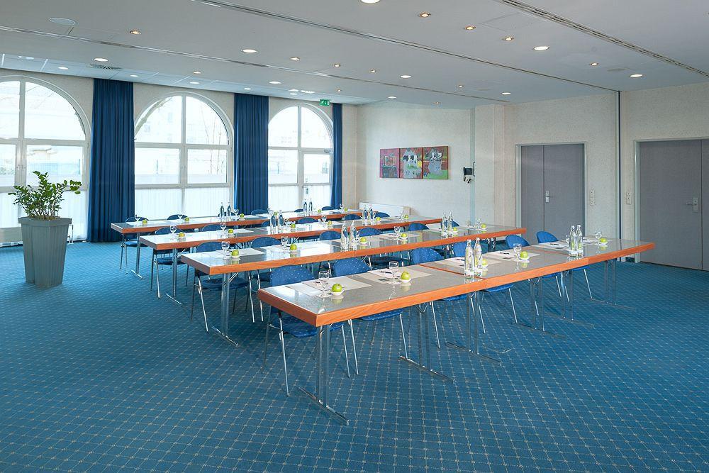 Dorint Airport-Hotel Berlin-Tegel Exterior photo