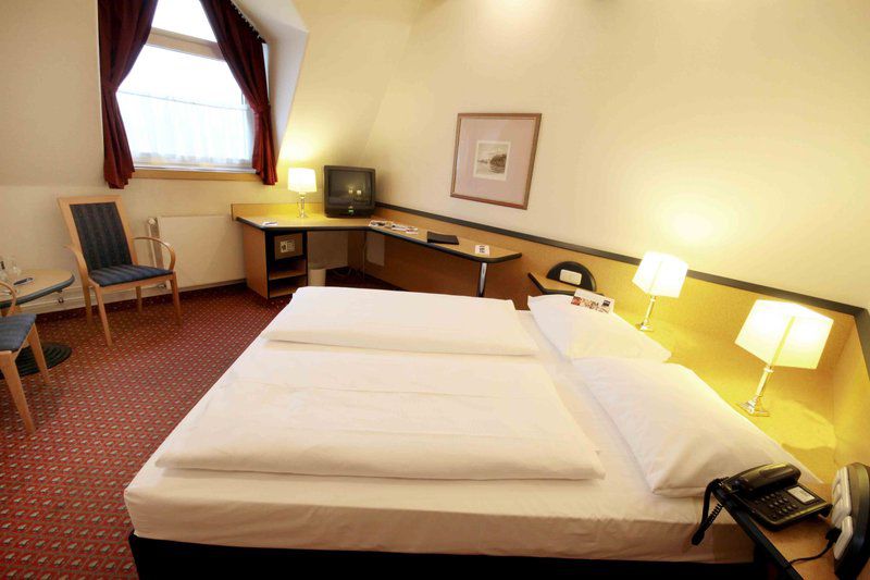 Dorint Airport-Hotel Berlin-Tegel Room photo